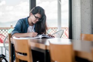 Narzędzia i metody skutecznego uczenia się na studiach